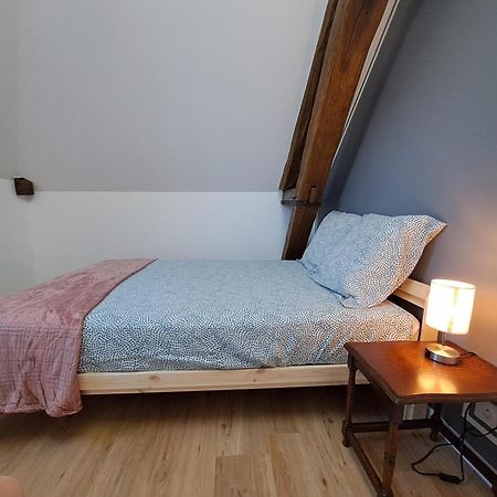 Pont-Sur-Yonne Kilometre 99 아파트 호텔 외부 사진