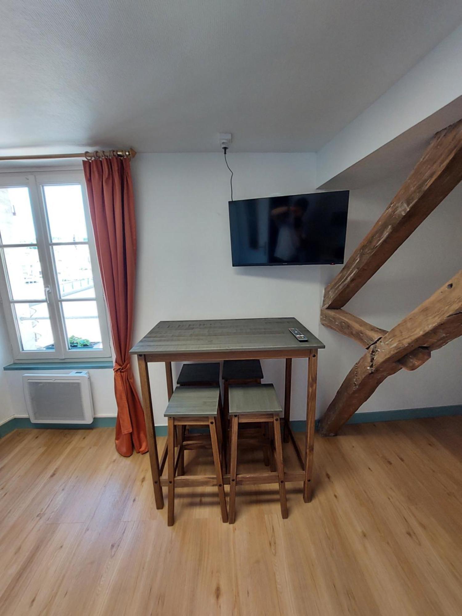 Pont-Sur-Yonne Kilometre 99 아파트 호텔 외부 사진